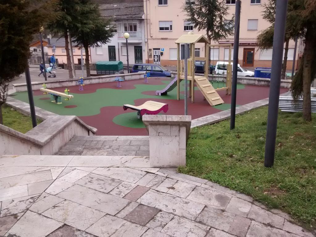 Tia Maria Panzió Cerredo Kültér fotó