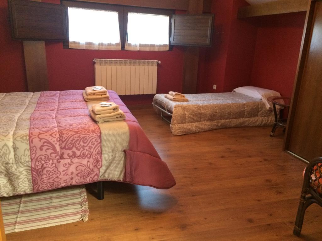 Tia Maria Panzió Cerredo Kültér fotó